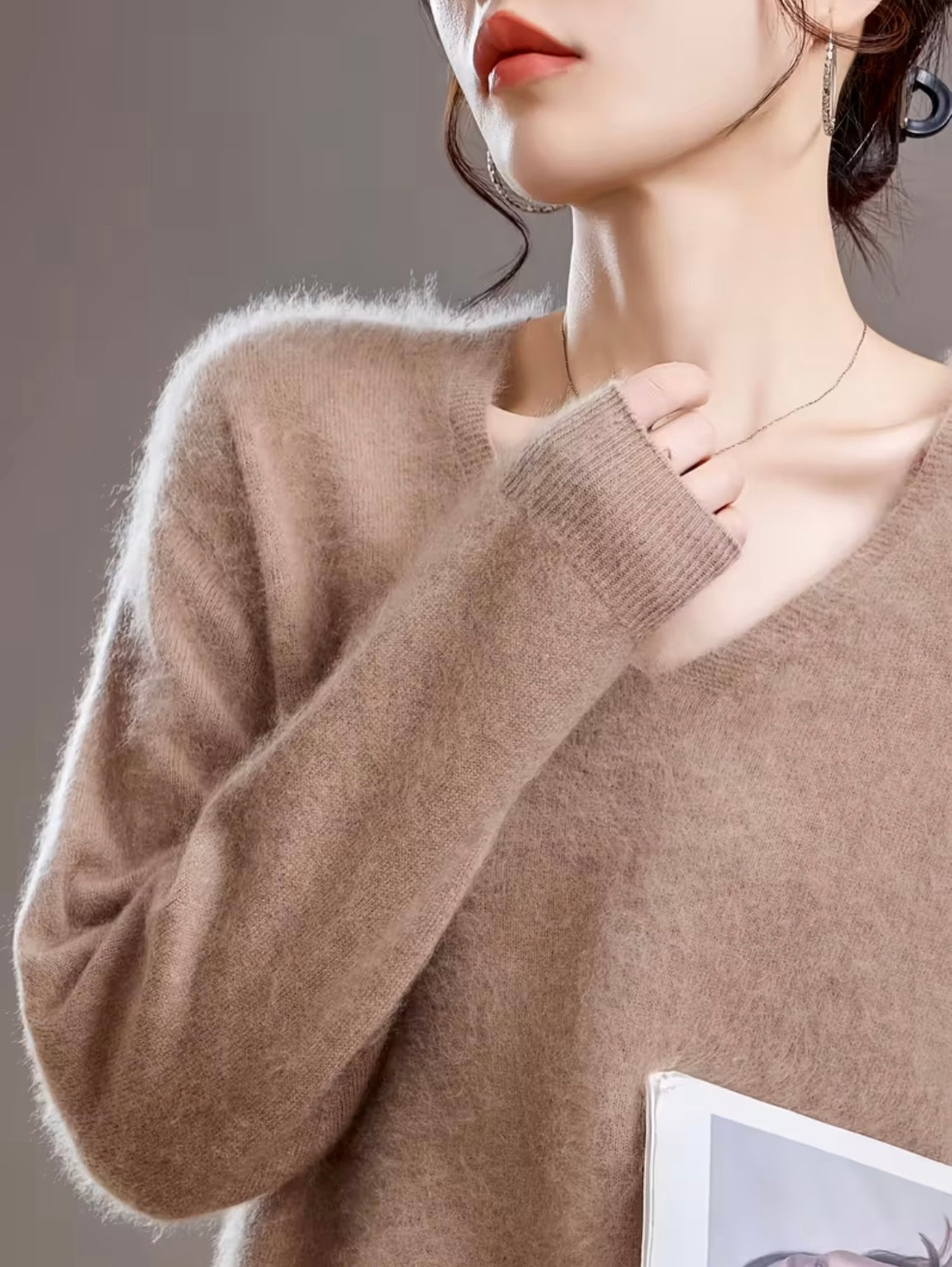 Cashmere Blend V-neck