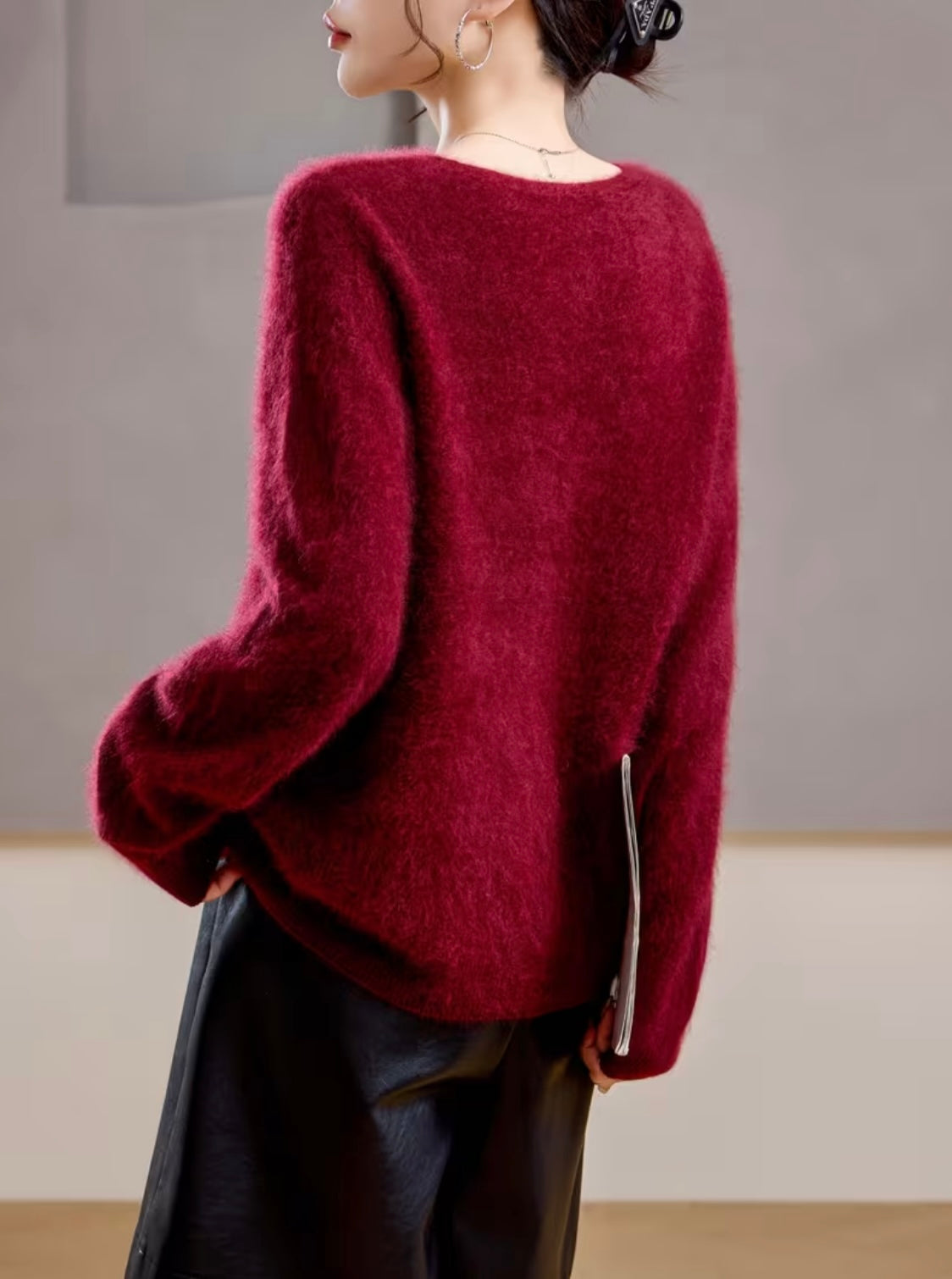 Cashmere Blend V-neck