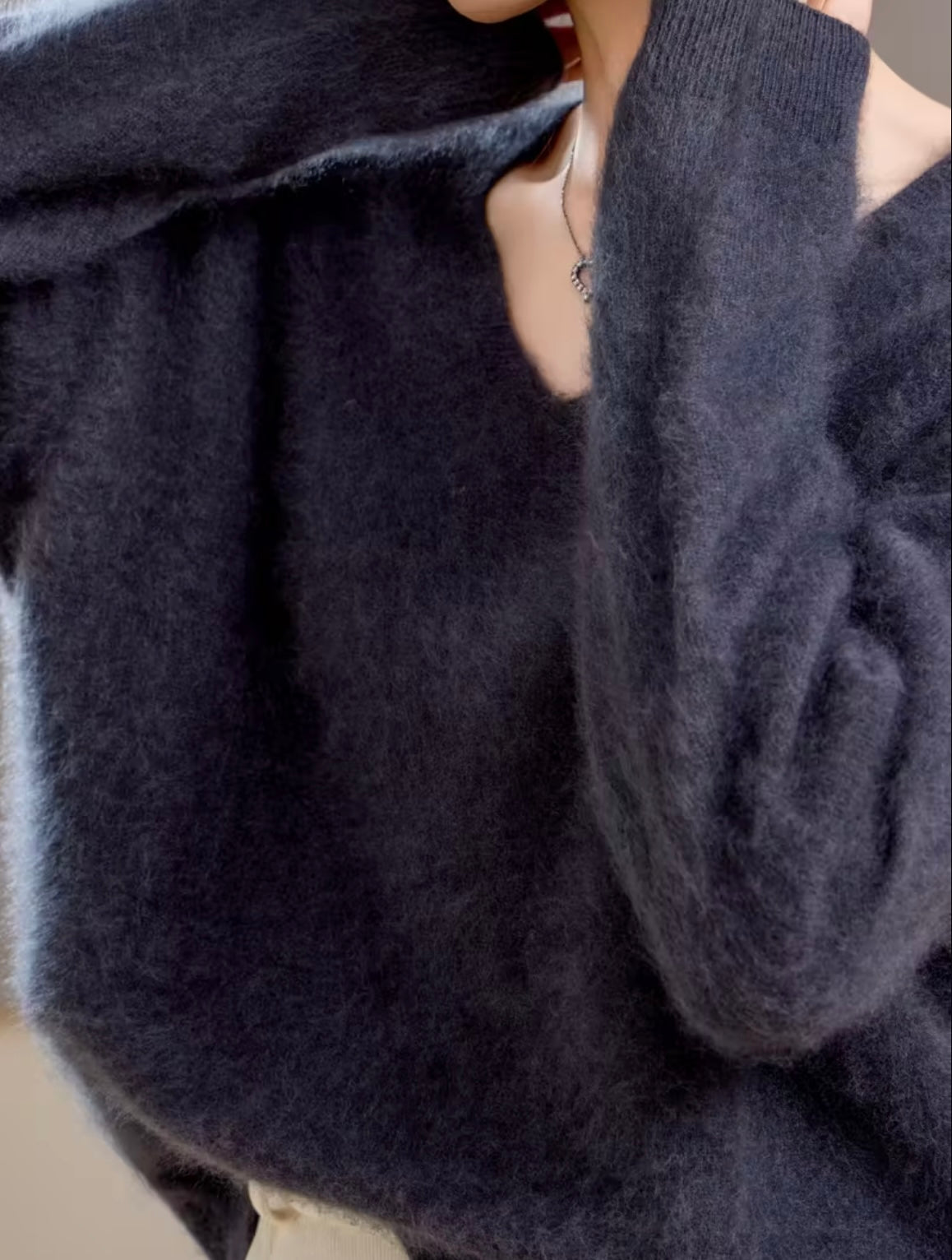 Cashmere Blend V-neck